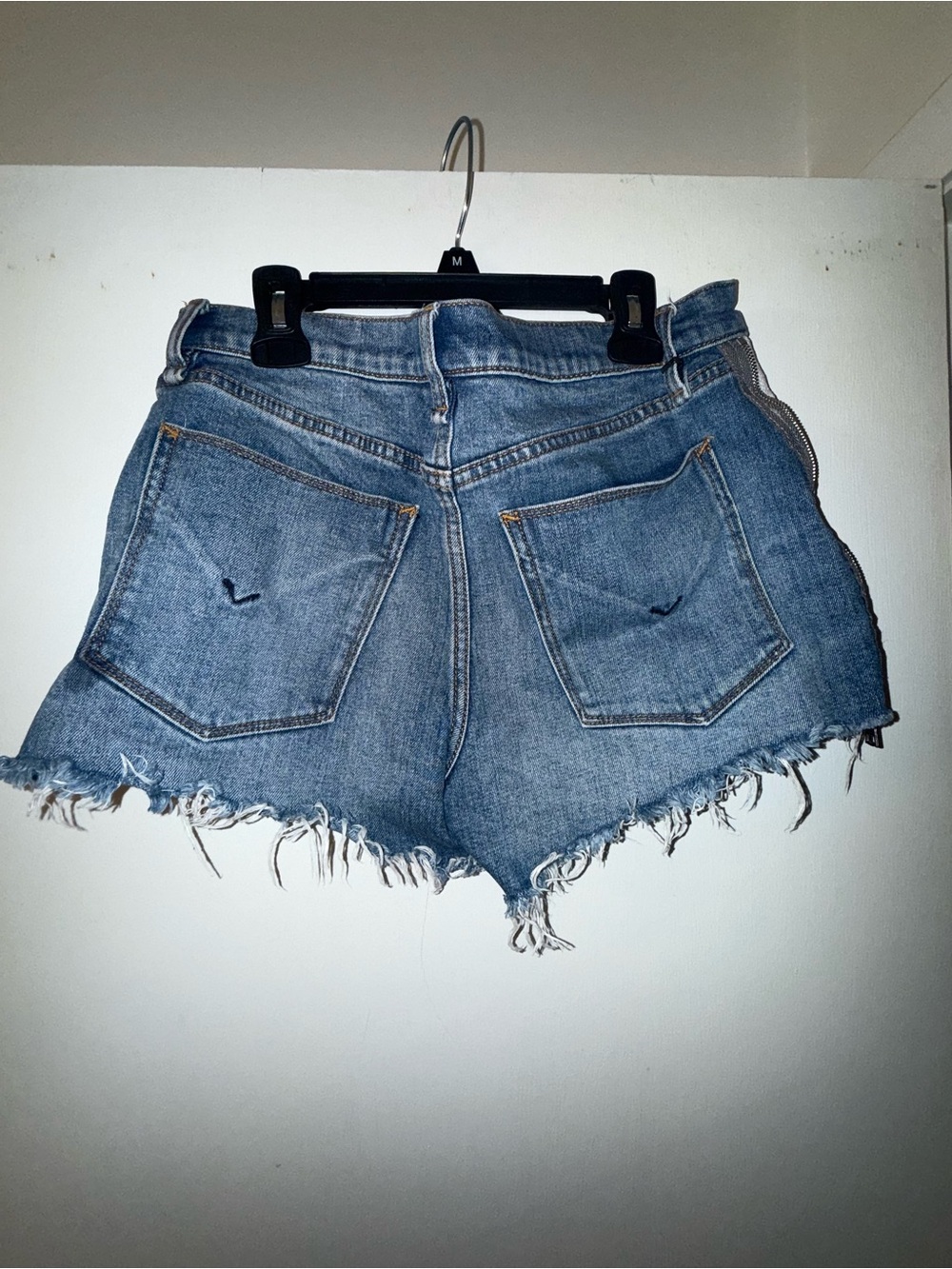 Hudson Jeans Distressed Raw-Hem Denim Shorts - Blue